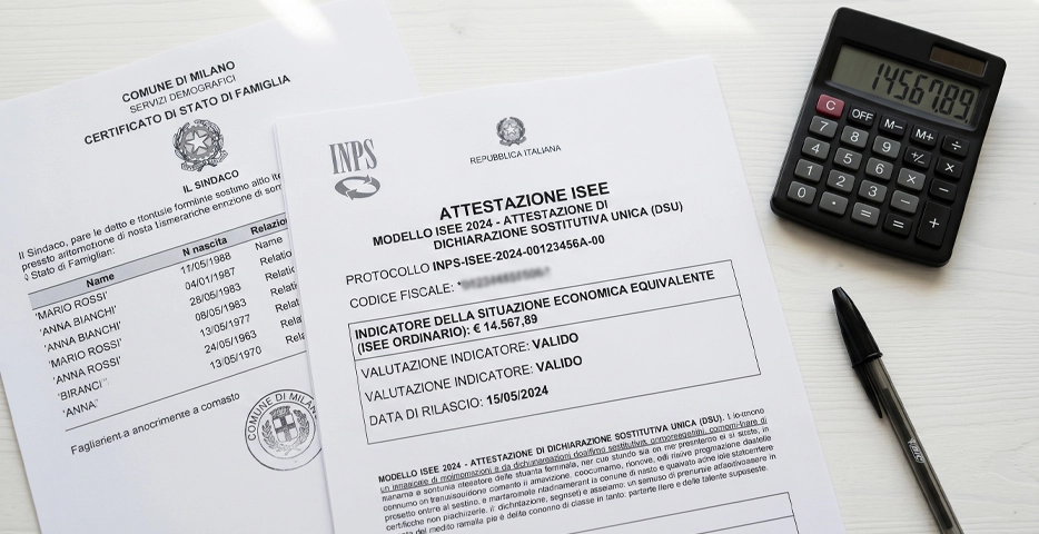 Stato di famiglia e attestazione ISEE 2026 su scrivania con calcolatrice — guida al nucleo familiare, novità e come ottenerlo gratis
