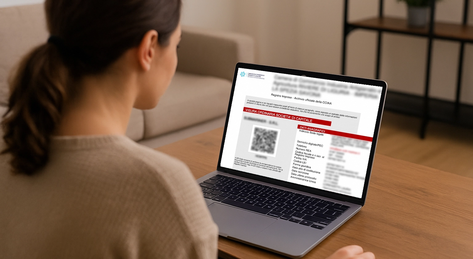 Come Richiedere la Visura Camerale Online: Guida Pratica Completa - 2025